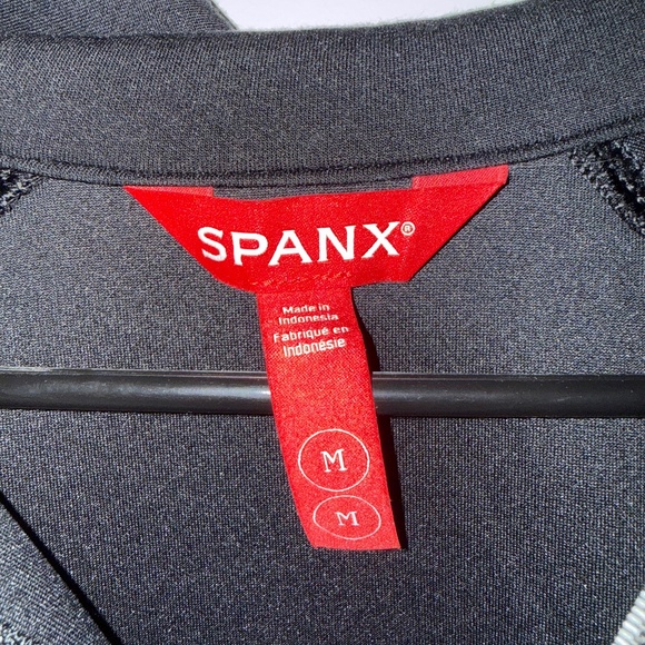 SPANX Air Essential Sweatsuit Set - Picture 2 of 4